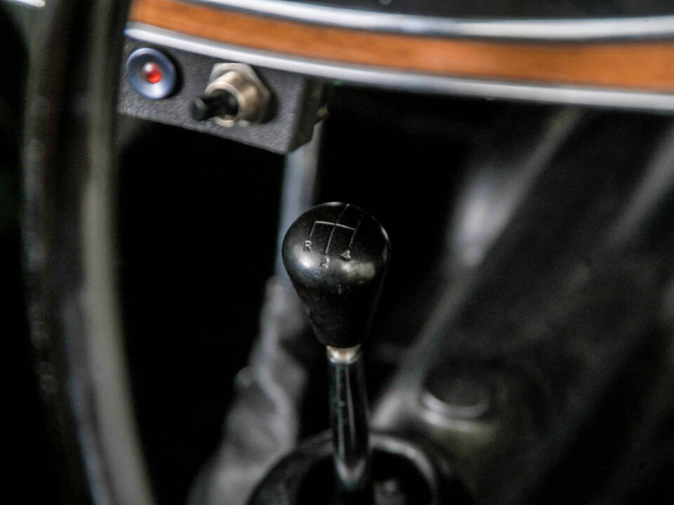 Image 27/50 of MG TC (1947)