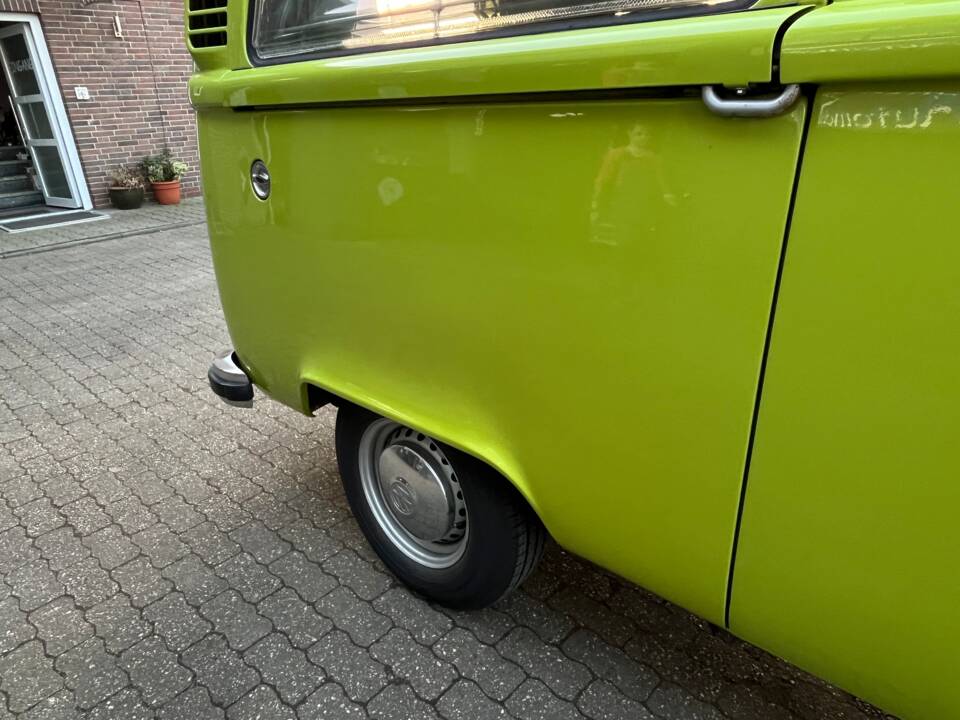 Image 48/57 of Volkswagen T2b Westfalia (1978)
