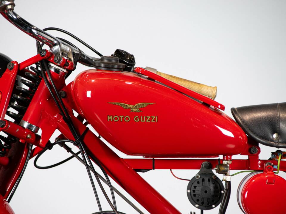Image 25/45 of Moto Guzzi DUMMY (1948)