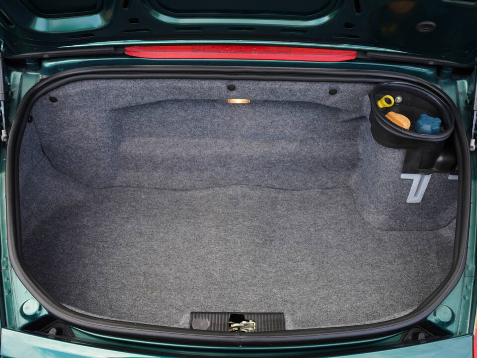 Immagine 4/50 di Porsche Boxster S (2000)