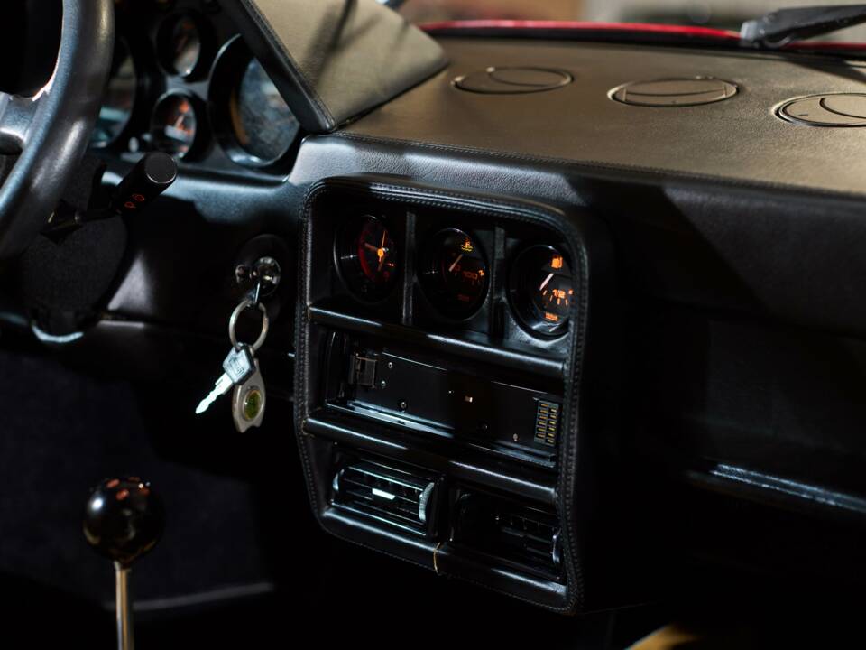 Image 60/79 of Ferrari 328 GTB (1985)