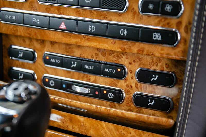 Bild 38/50 von Bentley Arnage T (2009)