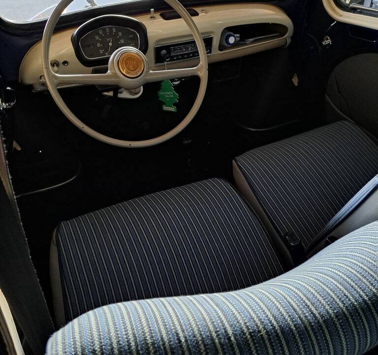 Bild 7/8 von Renault 4 CV (1957)