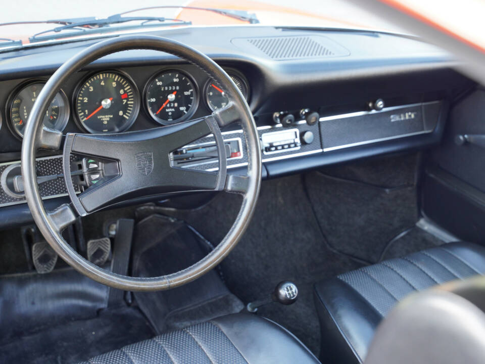 Image 32/50 of Porsche 911 2.2 T (1971)