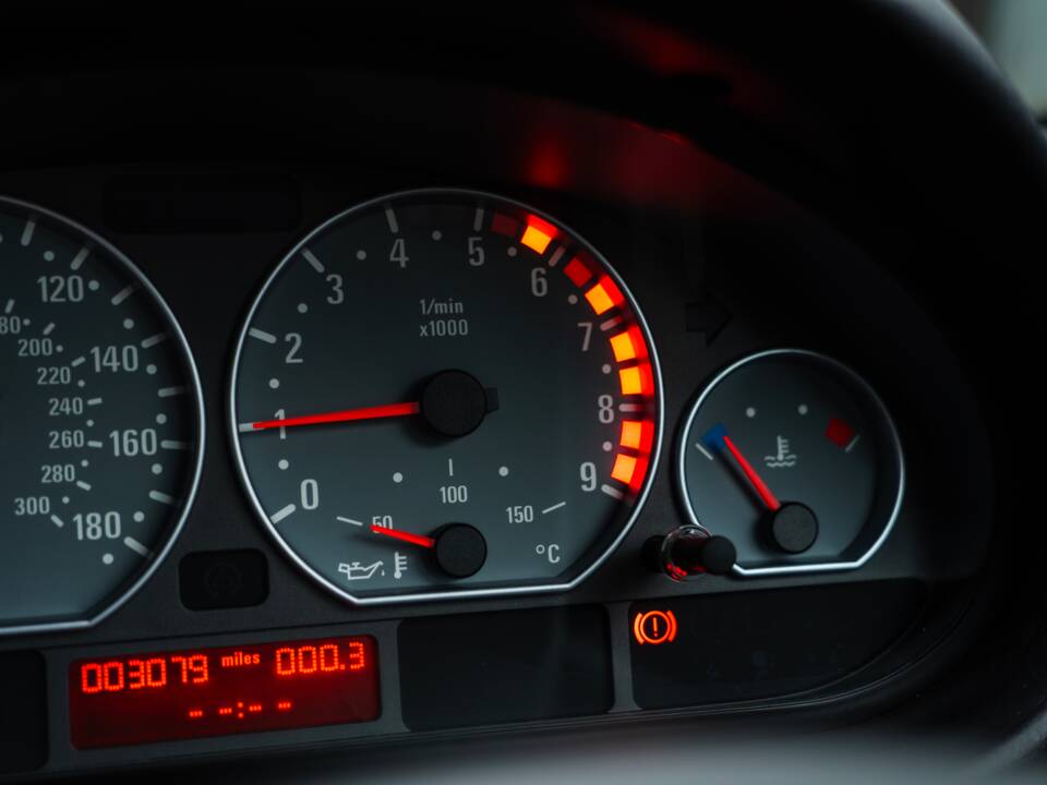 Bild 38/68 von BMW M3 (2003)