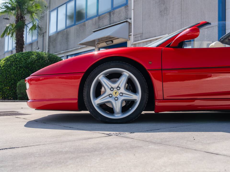 Bild 13/100 von Ferrari F 355 F1 GTS (1998)