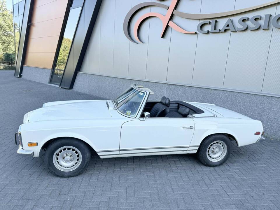 Image 5/50 of Mercedes-Benz 280 SL (1970)