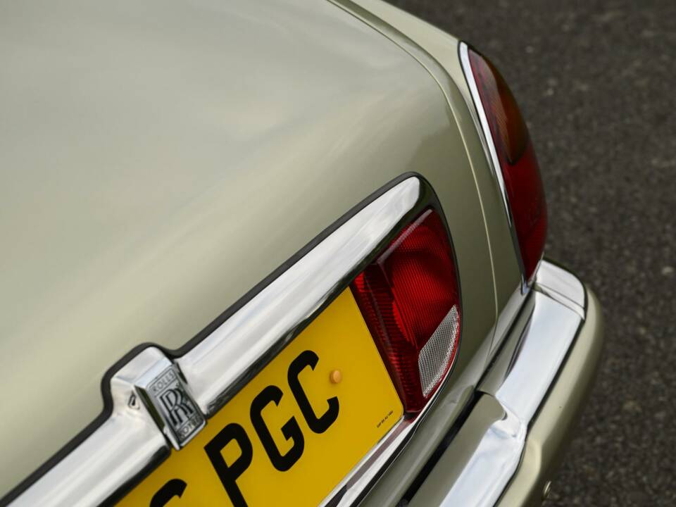 Bild 34/50 von Rolls-Royce Silver Seraph (1998)