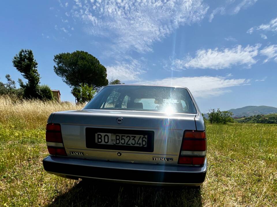 Afbeelding 14/81 van Lancia Thema I.E. (1986)