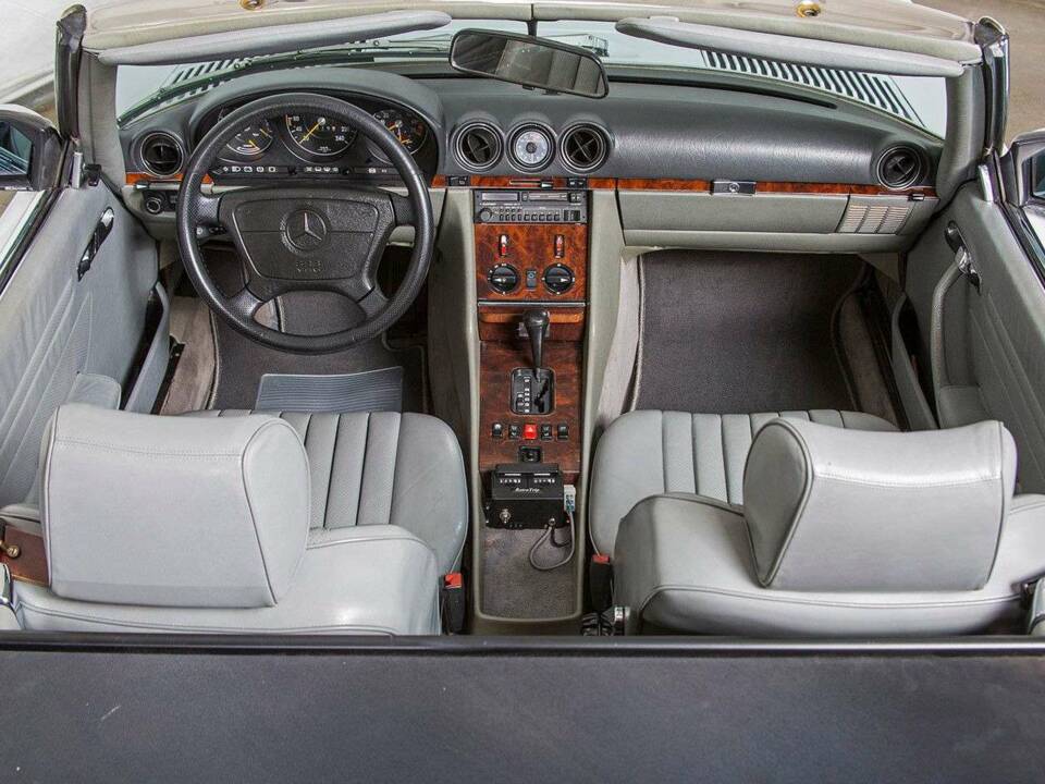 Image 22/27 de Mercedes-Benz 300 SL (1986)