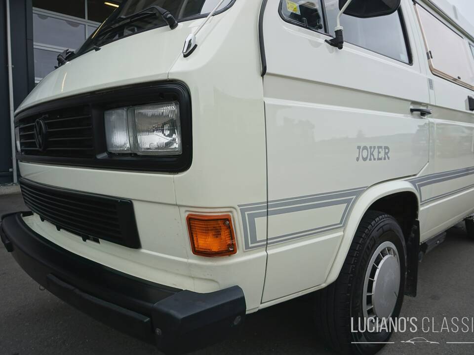 Afbeelding 10/64 van Volkswagen T3 Westfalia Joker 1.6 TD (1989)