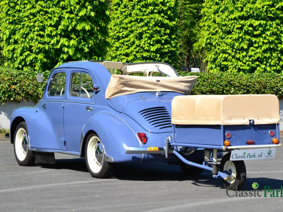 Imagen 3/50 de Renault 4 CV Décapotable (1954)