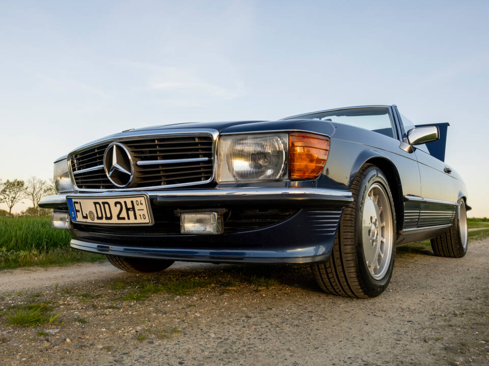 Immagine 24/42 di Mercedes-Benz 300 SL (1986)
