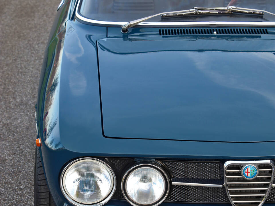 Bild 12/85 von Alfa Romeo 1750 GT Veloce (1970)