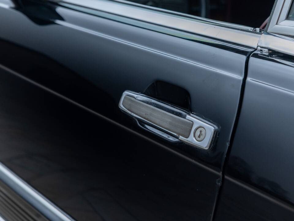 Afbeelding 24/50 van Mercedes-Benz 560 SL (1986)