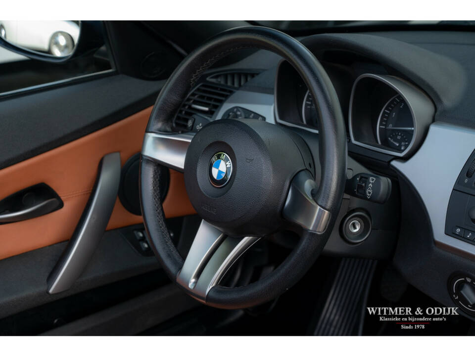 Immagine 6/37 di BMW Z4 2.0i (2006)