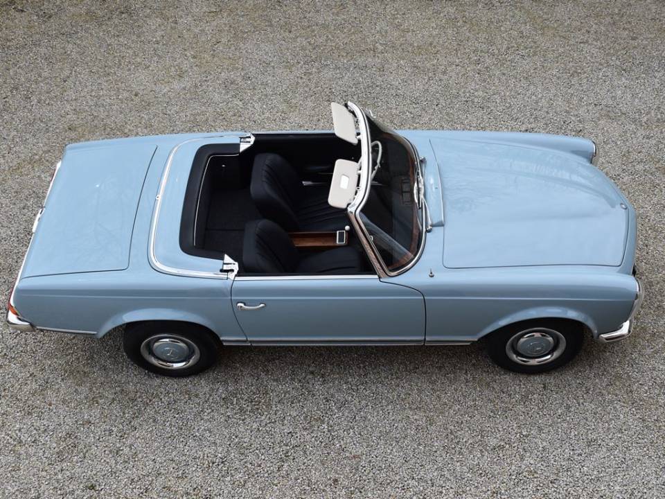 Image 12/45 of Mercedes-Benz 230 SL (1966)