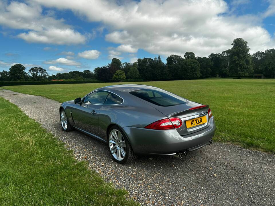 Image 5/46 of Jaguar XKR (2010)