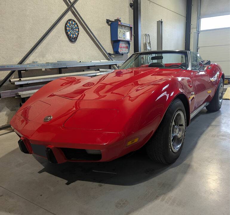 Image 3/8 of Chevrolet Corvette Stingray (1975)