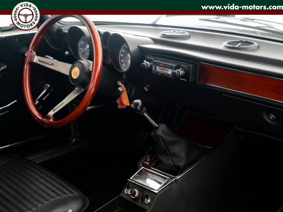 Image 10/14 of Alfa Romeo 2000 GT Veloce (1972)