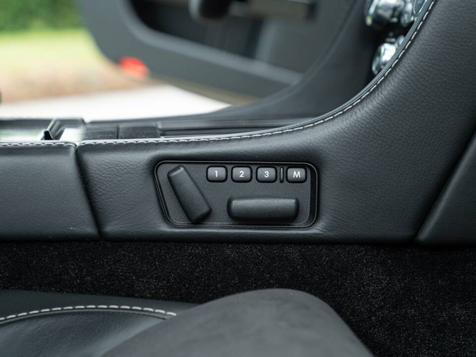 Afbeelding 37/50 van Aston Martin V8 Vantage S (2013)