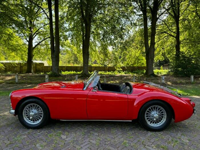 Image 4/7 de MG MGA 1600 (1959)