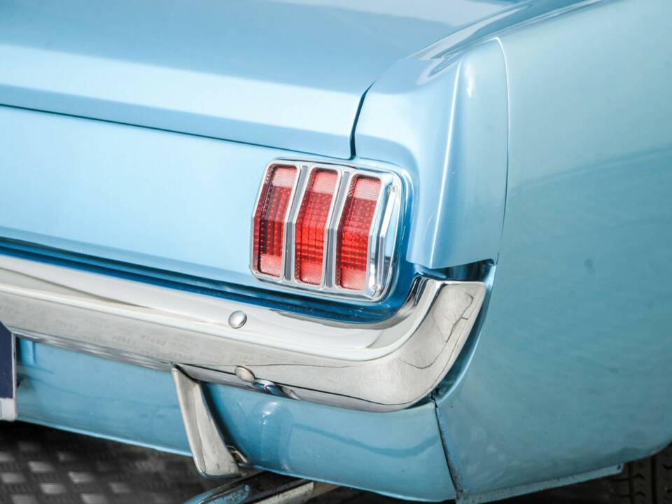 Image 29/50 of Ford Mustang 302 (1966)