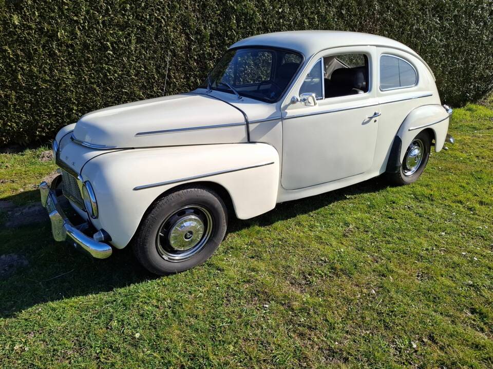 Image 16/41 of Volvo PV 544 Sport (1962)