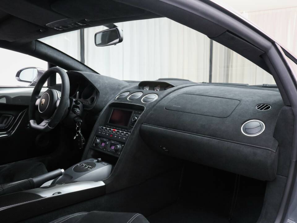 Imagen 8/18 de Lamborghini Gallardo Superleggera (2008)