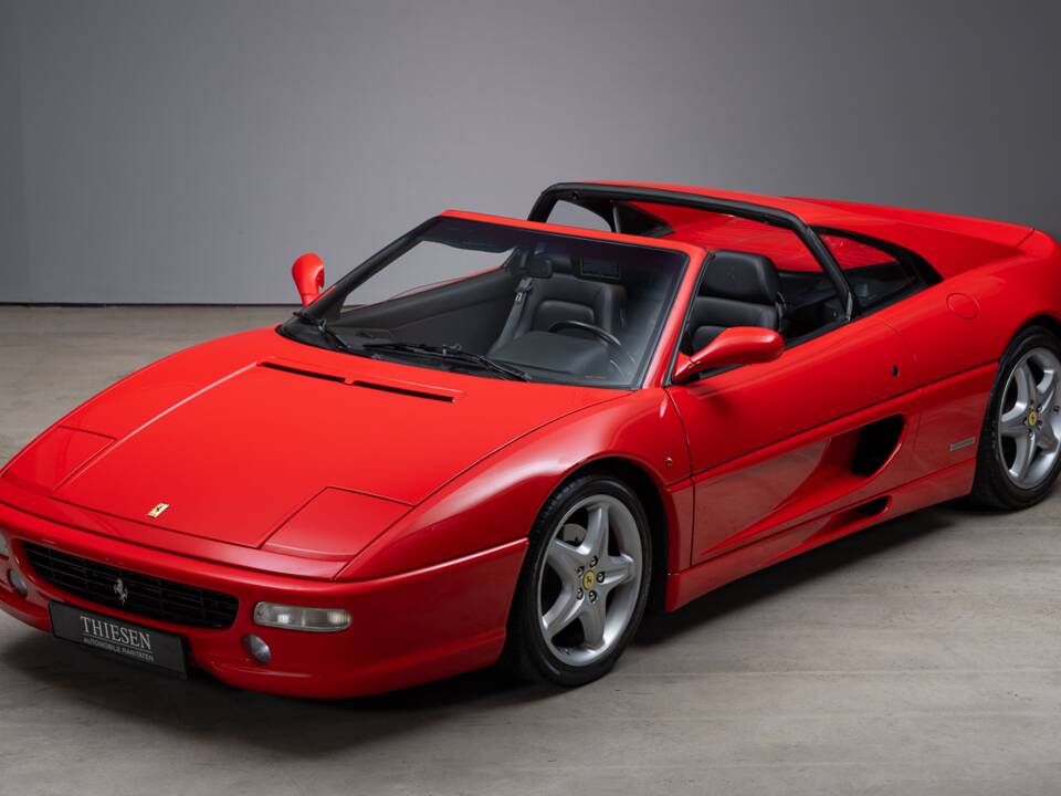 Image 2/37 of Ferrari F 355 F1 GTS (1997)
