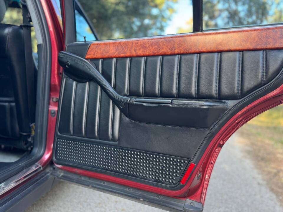 Bild 23/55 von Lancia Thema 8.32 (1991)