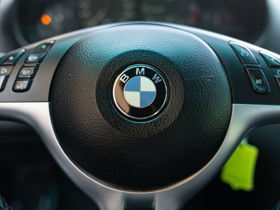 Immagine 41/50 di BMW 320Ci (2001)