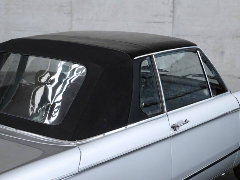 Bild 39/50 von BMW 2002 Baur (1972)