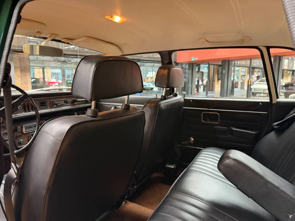 Image 22/44 de Volvo P 144 (1972)
