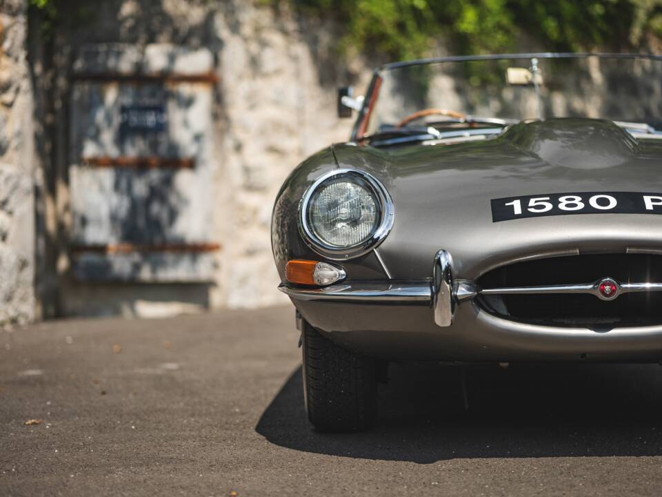 Image 19/50 of Jaguar Type E 3.8 (1963)