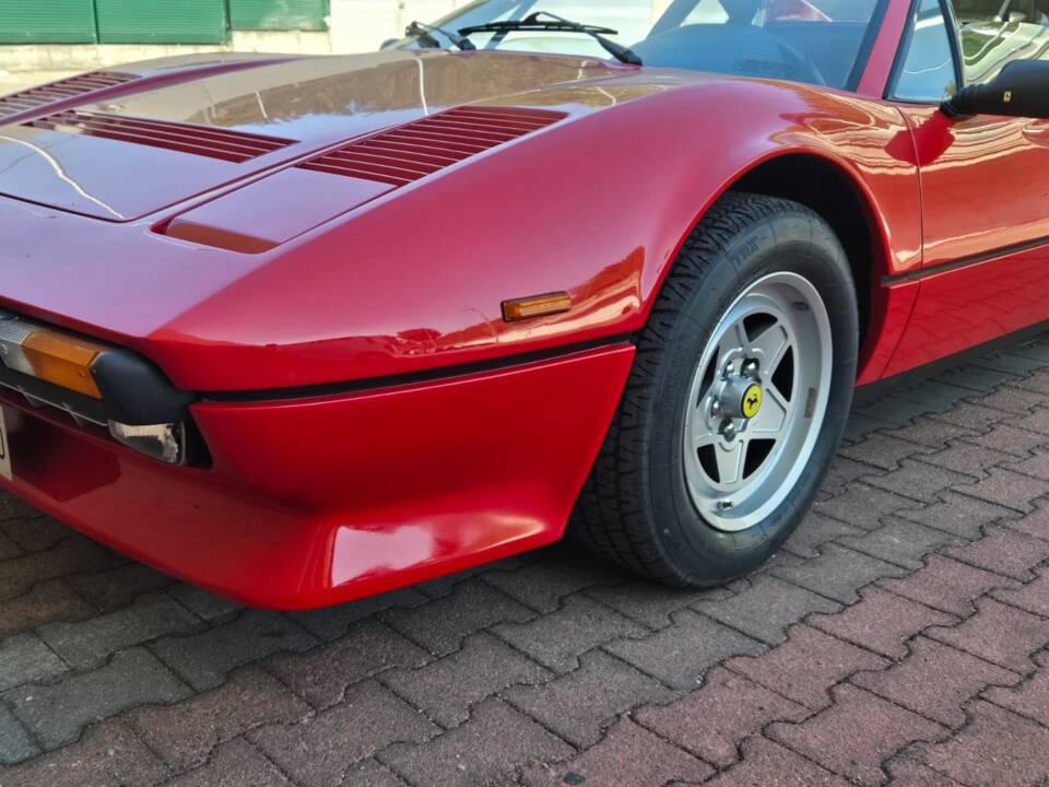 Image 7/95 of Ferrari 308 GTBi Quattrovalvole (1984)