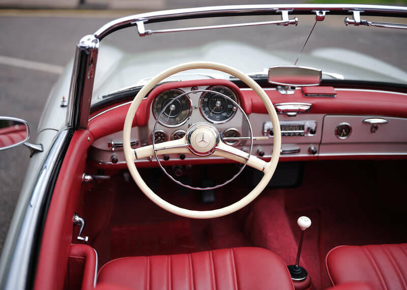 Afbeelding 13/27 van Mercedes-Benz 190 SL (1956)