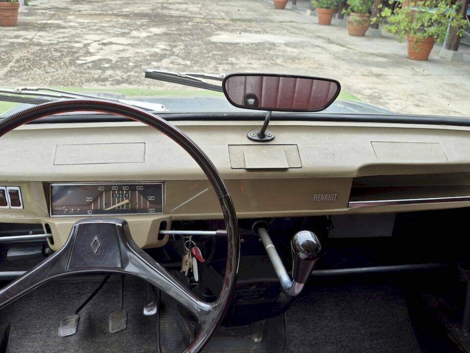Bild 22/54 von Renault R 4 (1972)