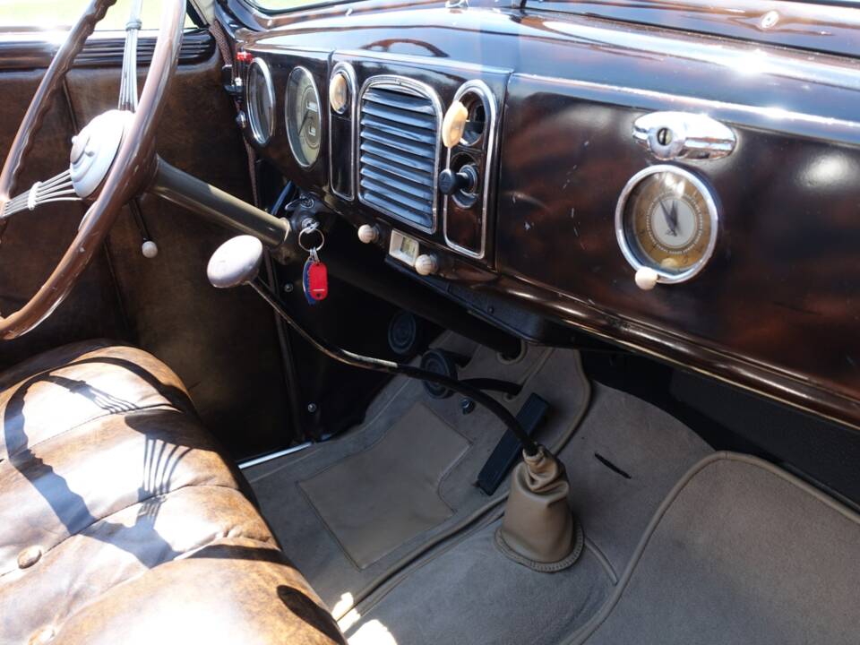 Immagine 19/44 di Ford V8 (1938)