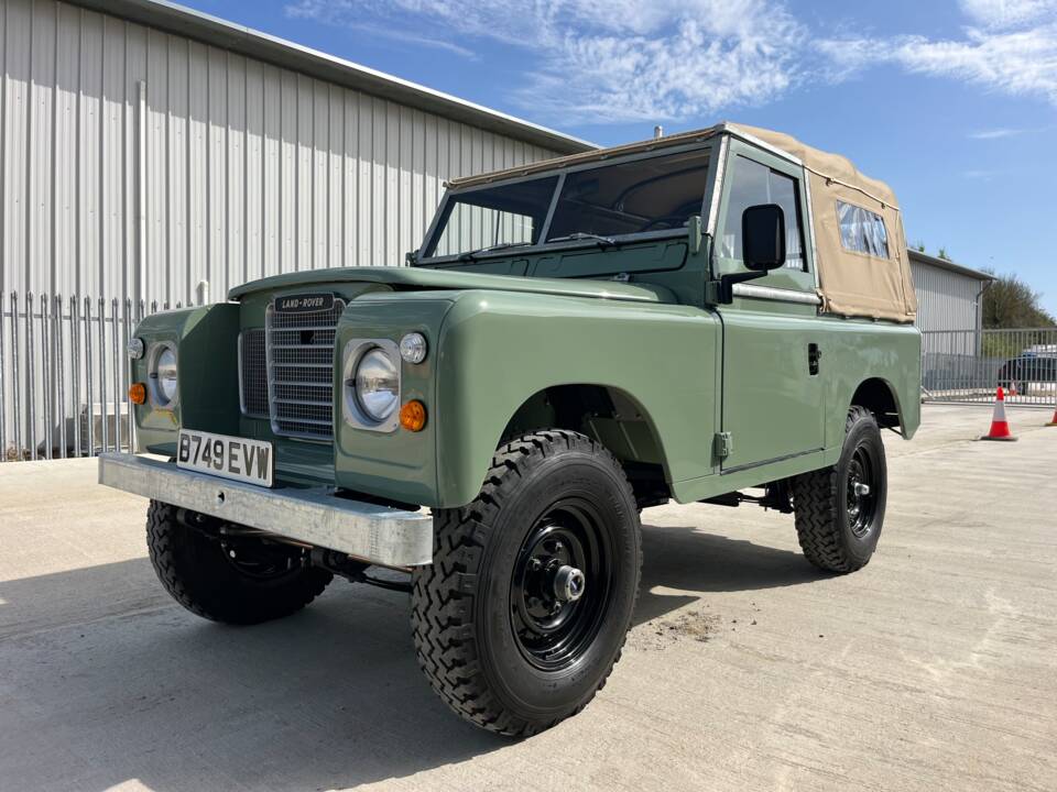 Bild 1/39 von Land Rover 88 (1984)