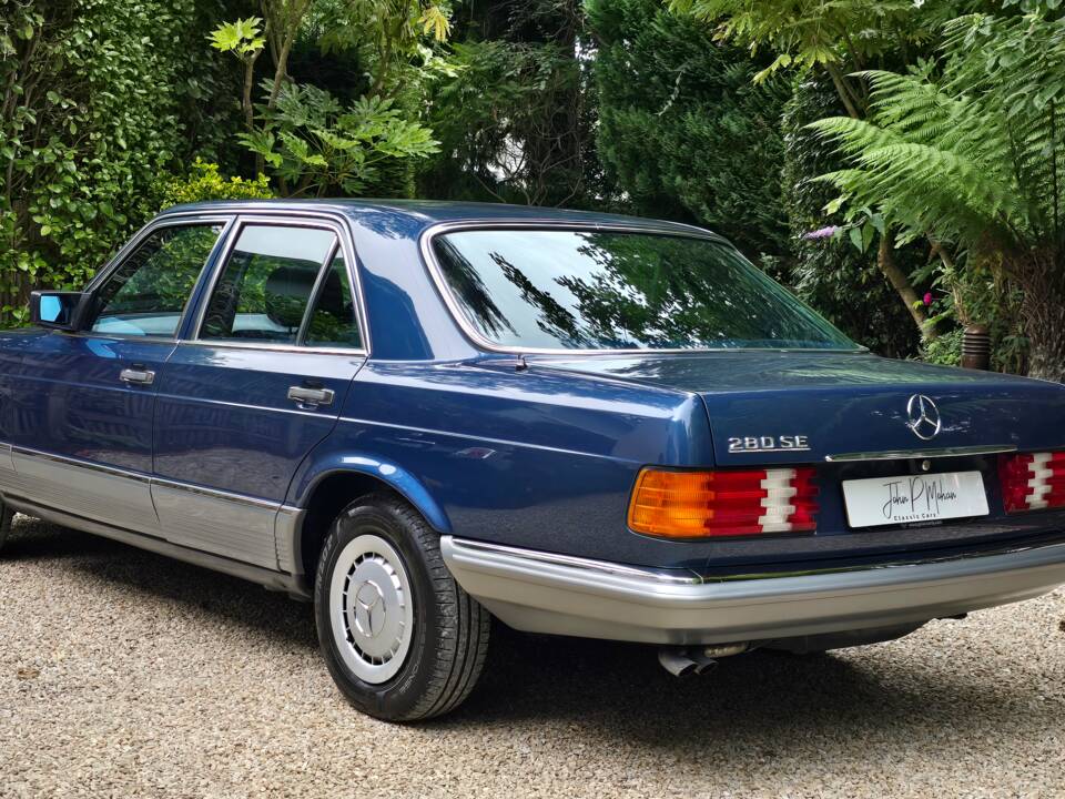 Afbeelding 64/88 van Mercedes-Benz 280 SE (1984)