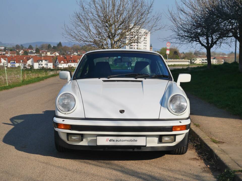 Bild 4/23 von Porsche 911 Carrera 3.2 (1985)