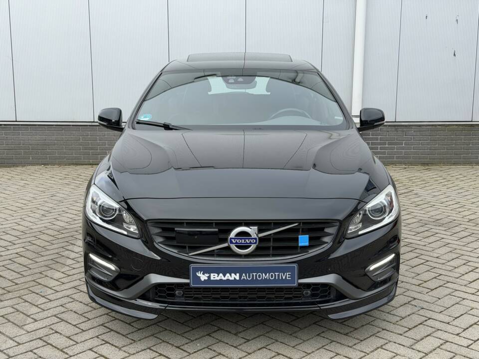 Obraz 2/40 pojazdu Volvo V60 Polestar (2017)