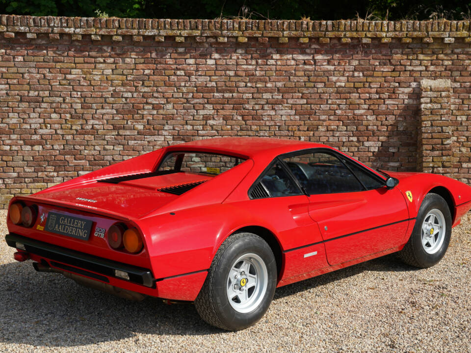 Image 41/50 de Ferrari 308 GTB (1977)