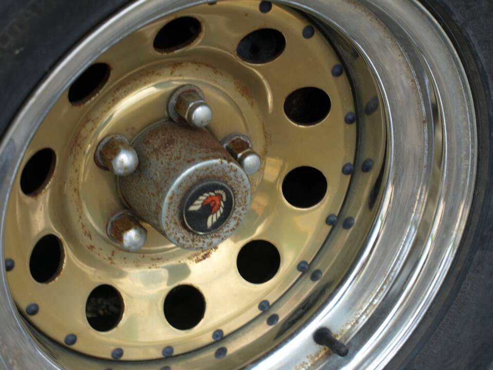 Immagine 70/143 di Dodge B 200 Sportsman (1978)
