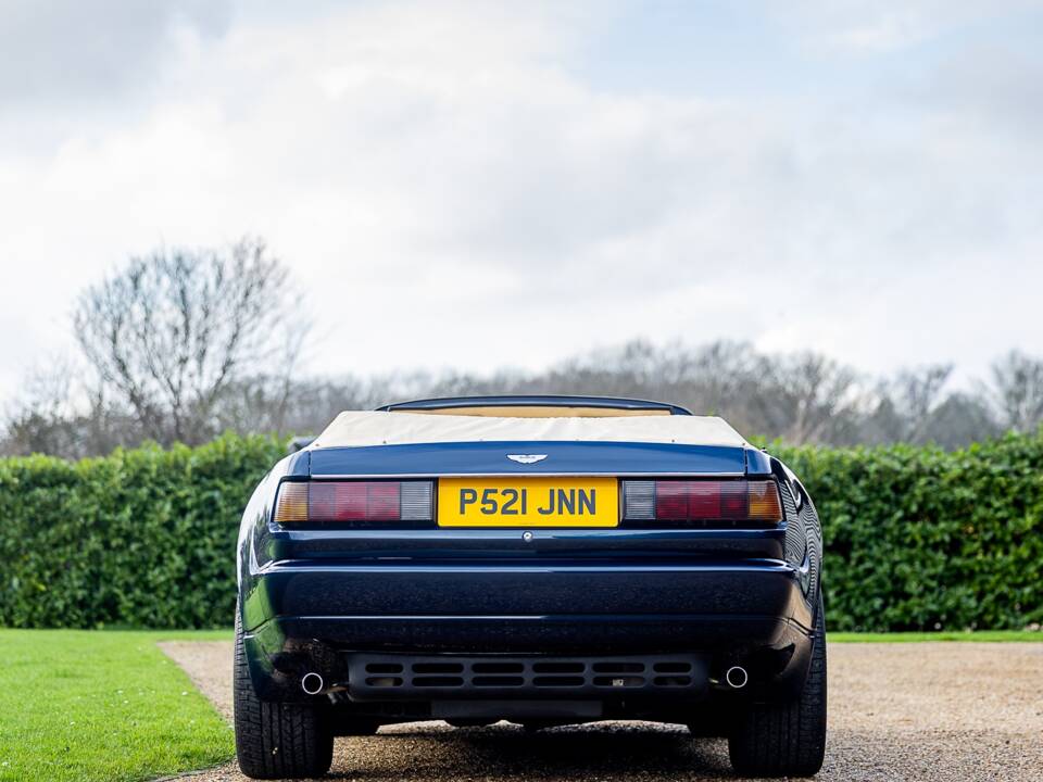 Image 11/50 of Aston Martin Virage Volante (1997)
