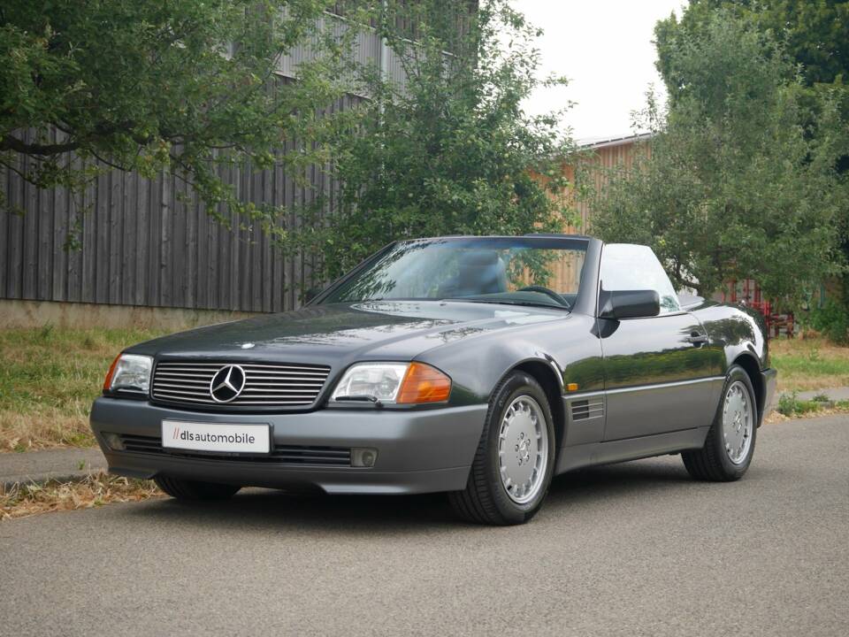 Immagine 21/47 di Mercedes-Benz 500 SL (1900)