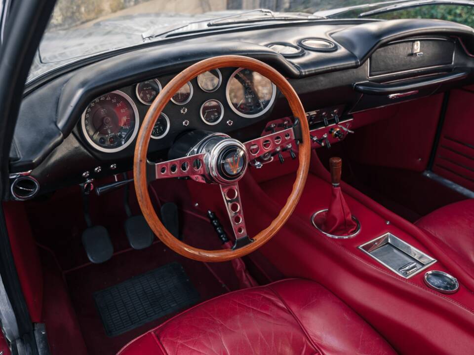 Bild 7/10 von Maserati Mexico 4700 (1970)