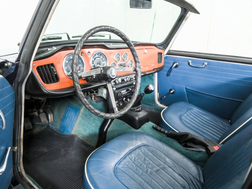 Afbeelding 10/50 van Triumph TR 4A (1967)