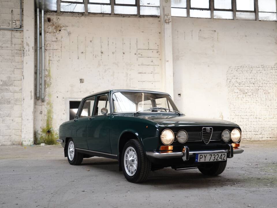 Image 10/83 of Alfa Romeo 1750 Berlina (1970)